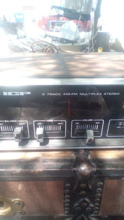 Am/Fm- Eight-track Player