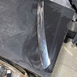 Used Hood Molding Trim Moulding Chrome for GMC Terrain 16-17 GM1235128 (contact info removed)8