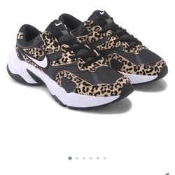 Brand New Nike Shoes Women’s Size 10 Cheetah Leopard Animal Print 