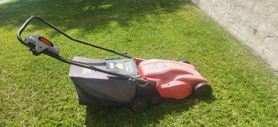 Black and Decker Corded Mower
