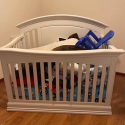 White baby bed 4 In One 