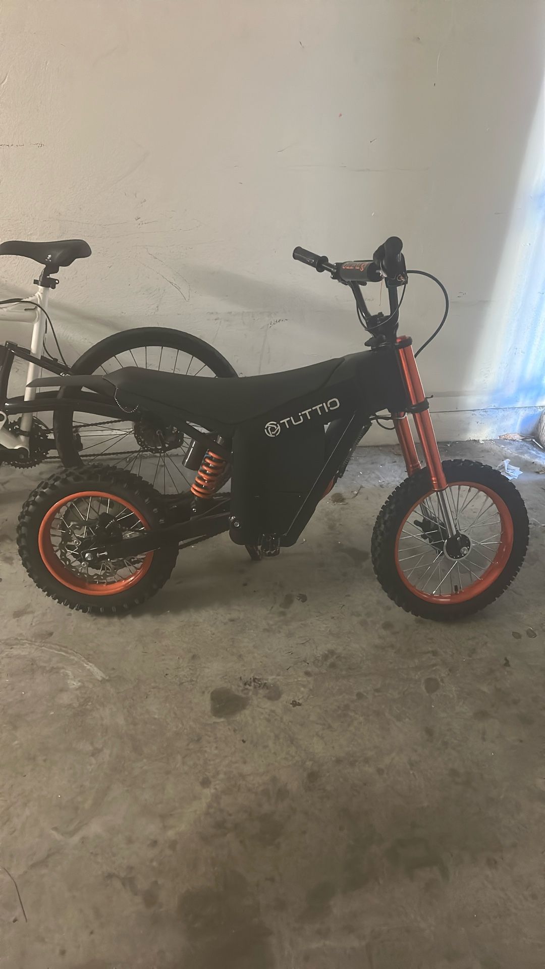 Tuttio Dirt bike Ebike