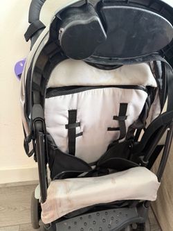 FREE BABY/ TODDLER HIGH CHAIR/ BATH TUB/ STROLLER **PICK UP ONLY 90027 GRIFFITH PARK**