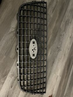 2006 Ford Expedition Grill