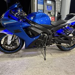 Suzuki gxs 750 clean tittle