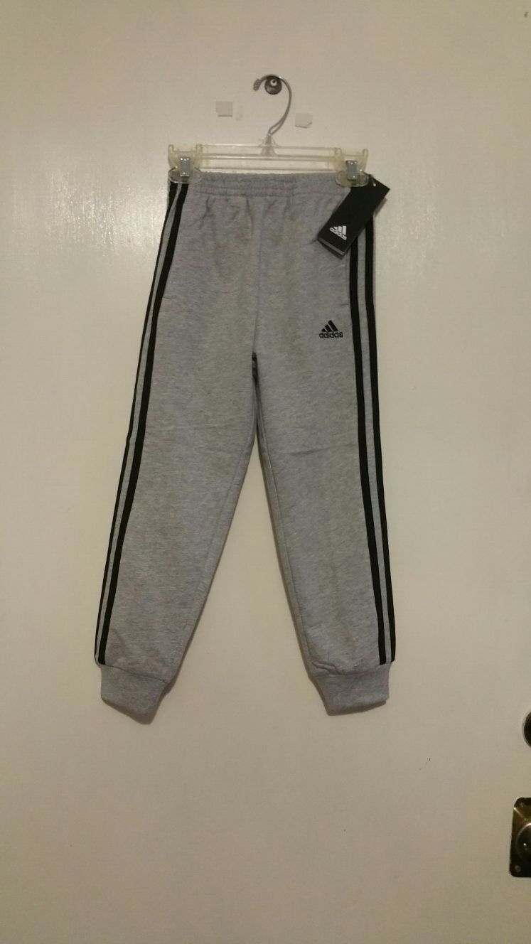 Kid's Adidas Pants size small new with tag