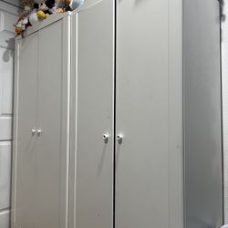 White Drawers/closet