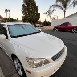 2001 Lexus IS