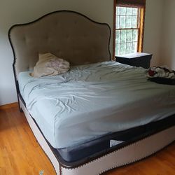 King  Cama Y Mesas De Noche Y Comoda