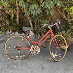 Vintage Red Schwinn Sportabout 10-Speed Bicycle – Step-Through Cruiser / Commuter