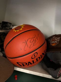 Devin Booker signed team basketball 2018 when he won 3point contest
