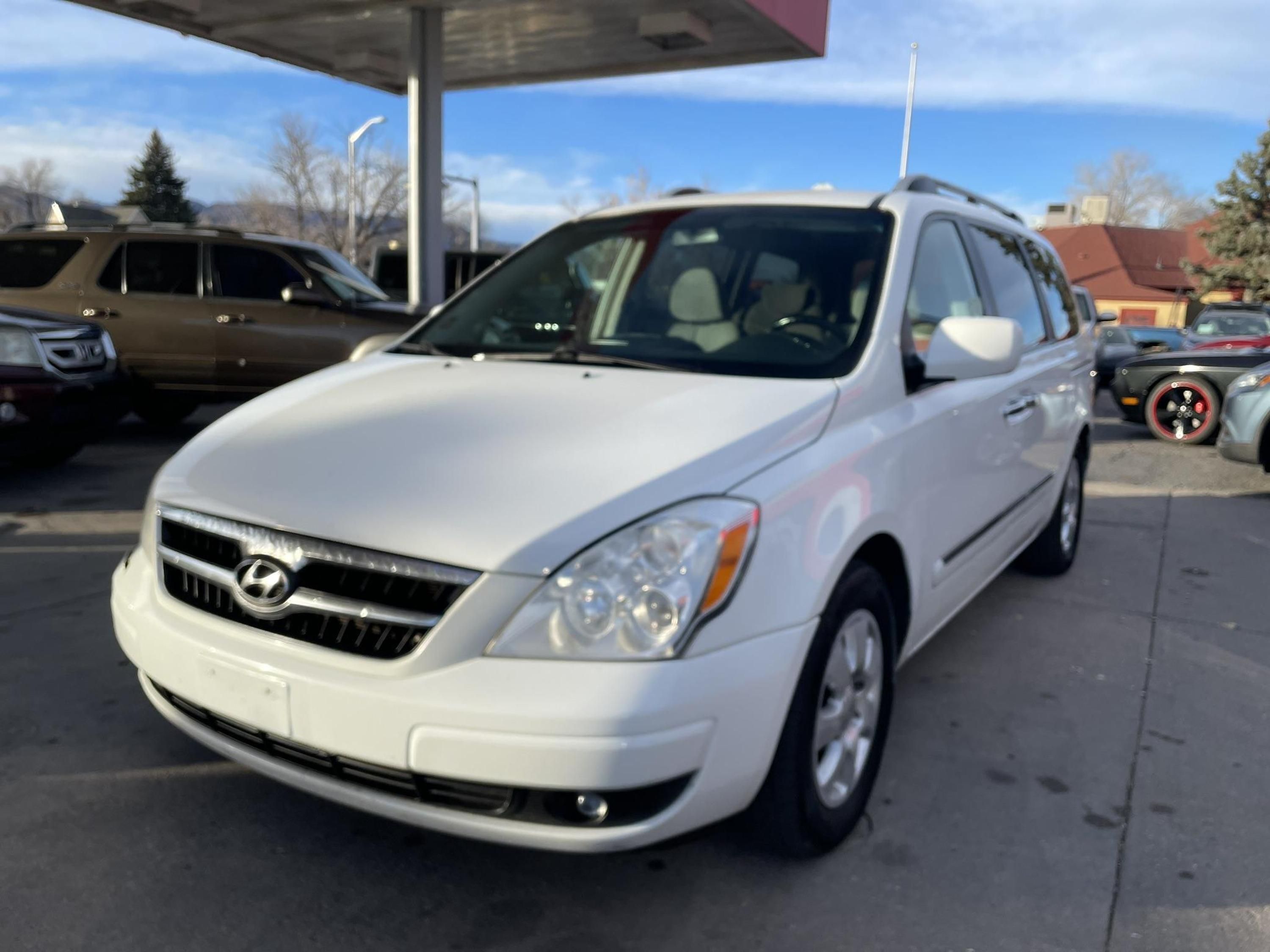 2007 Hyundai Entourage