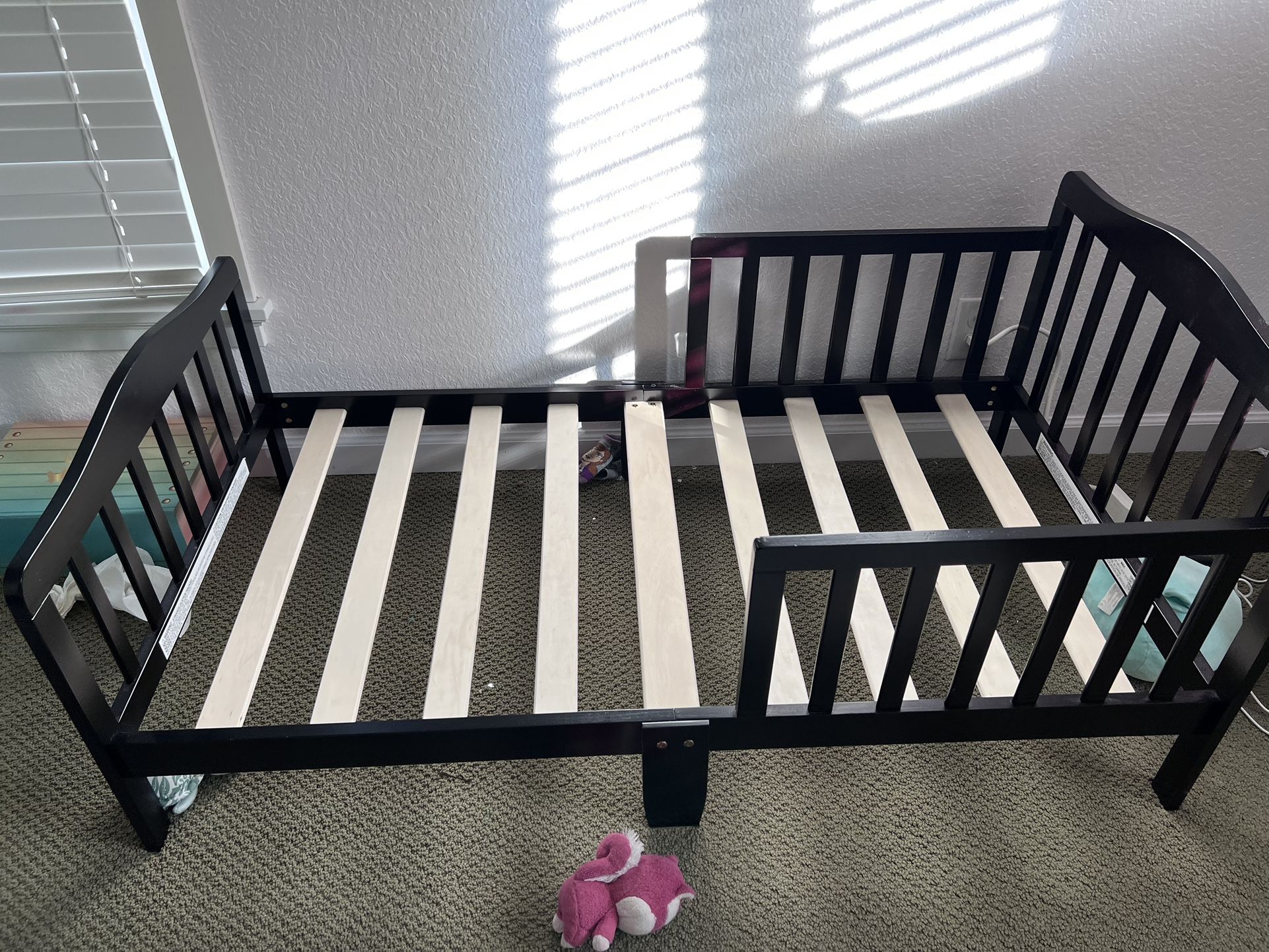 Toddler Bed and Brand new Mattress 