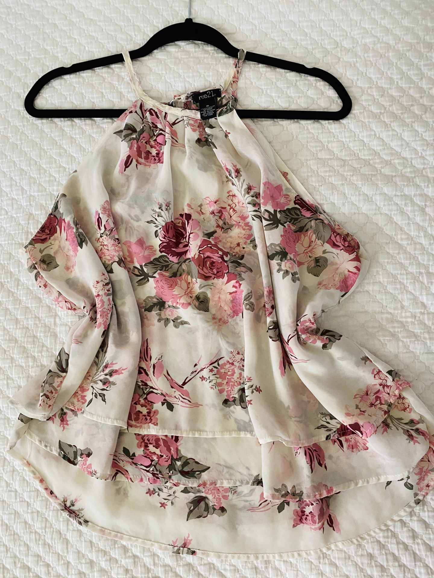 Rue 21 Floral Ivory blouse