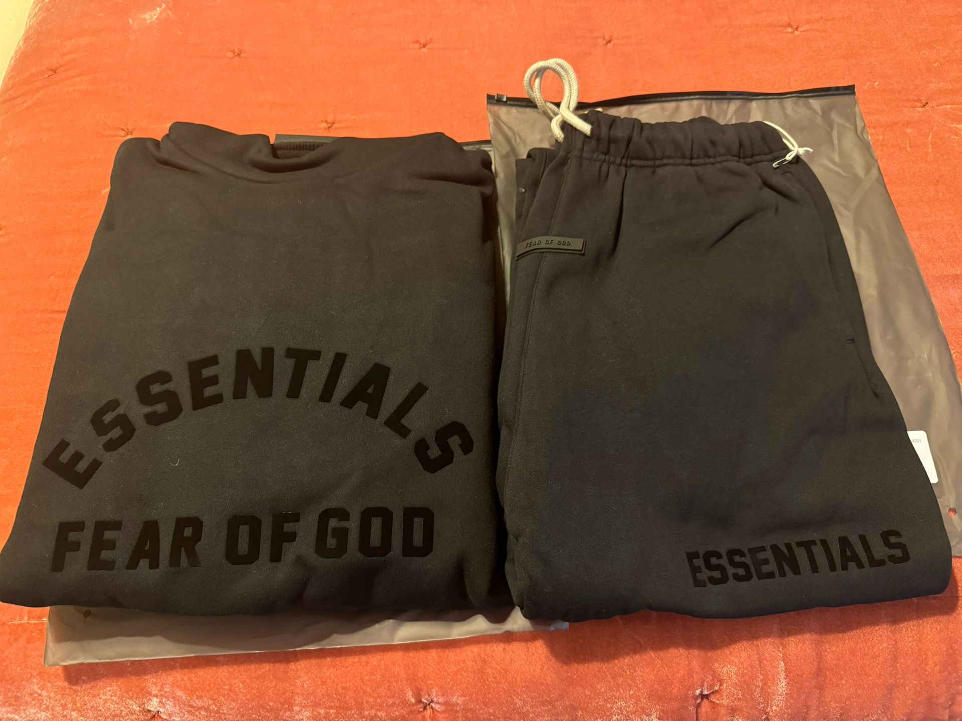 Essentials Fear Of God JetBlack Sweatpants & Hoodie