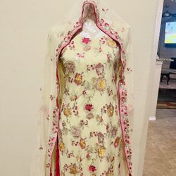 Three Pieces Chiffon Suit For Women (Indian/Pakistani)