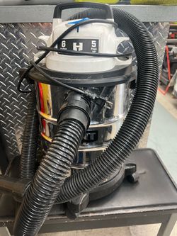 Hart 6 gallon wet / dry vacuum