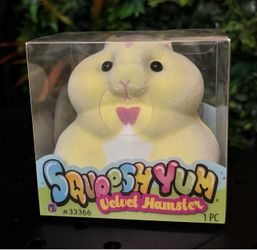 SqueeshYum Velvet Hamster Squishy