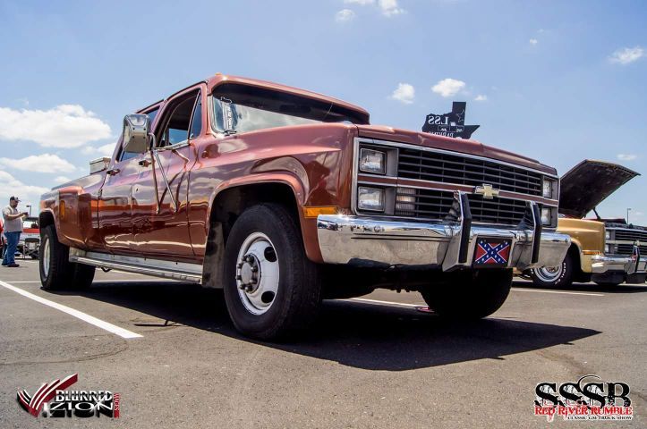 1983 Chevy c30 dually