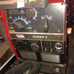 Lincoln Ranger 8 Welder W/ Rolling Skid. Very Good Condition