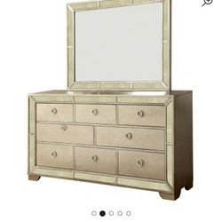 8 Drawer With Mirror