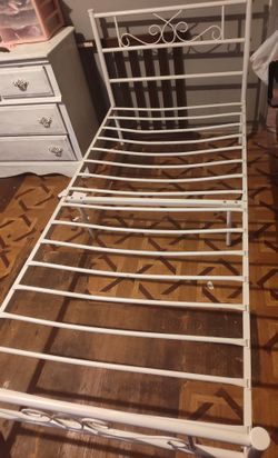 twin frame