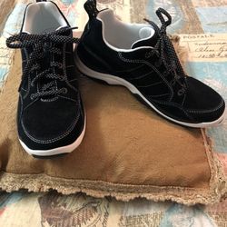 LL Bean Walking  Shoe
