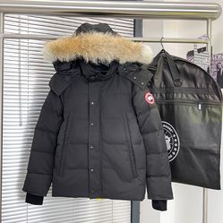 Canada Goose Wyndham jacket