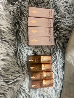 Charlotte tilbury airbrush flawless foundation
