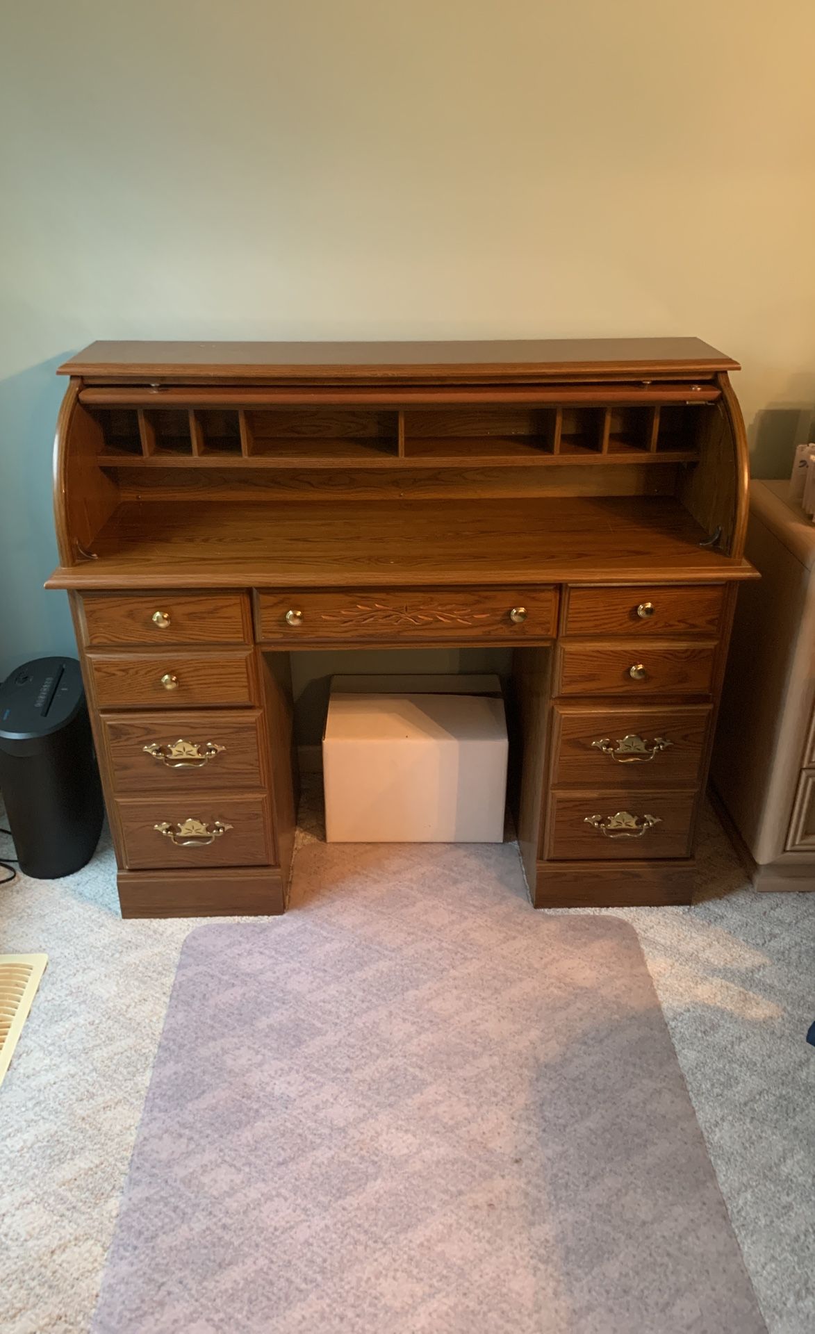 Roll top Desk- Leather Chair And Floor Pad