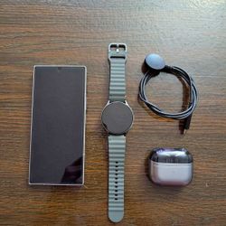 Samsung Galaxy Fold 7 (Unlocked, 512 Gb) + Watch 7 + Buds 3 Pro