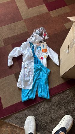 Costume