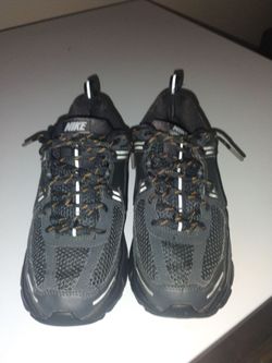 Nike vomero 5