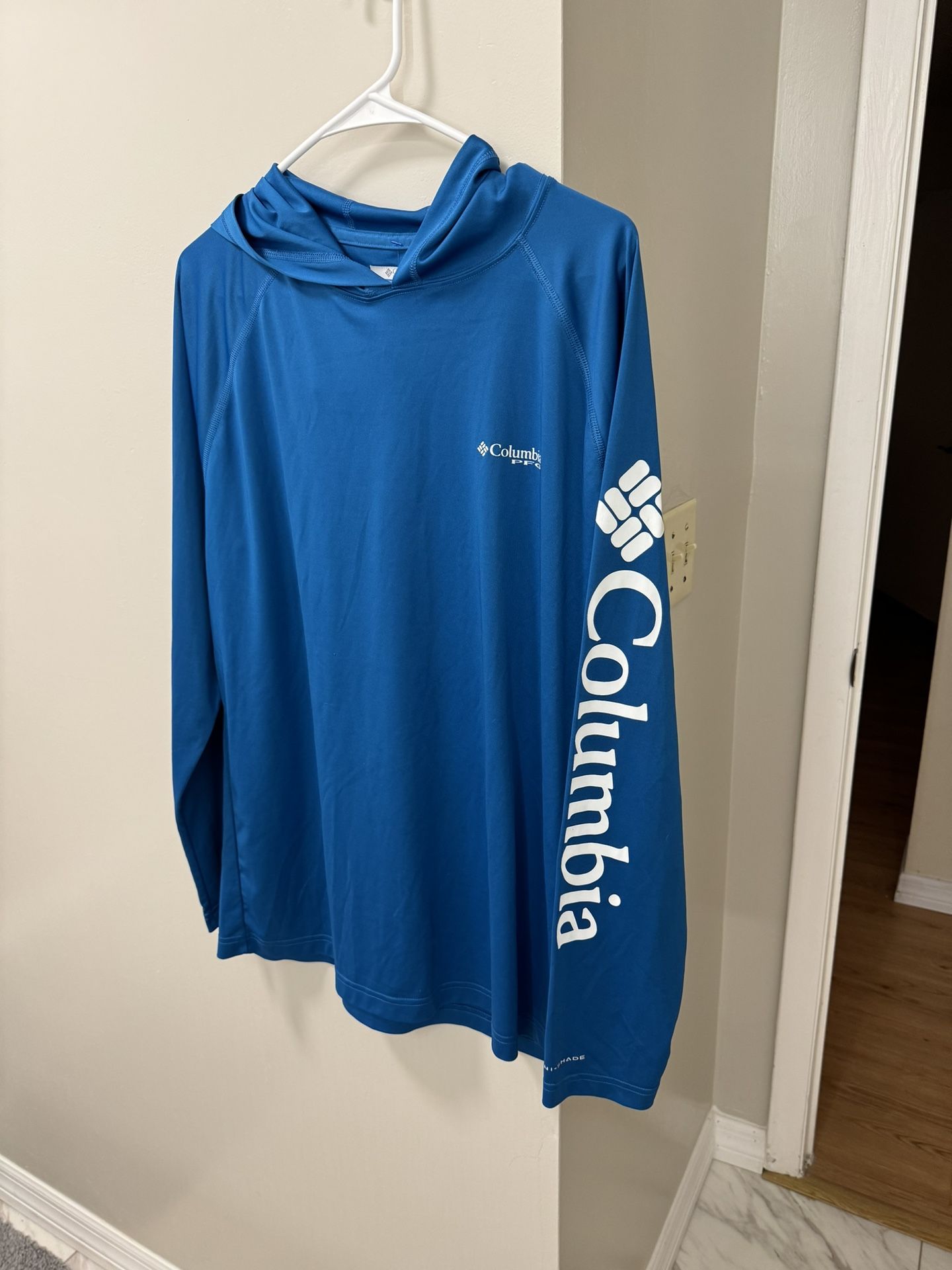 Columbia Shirt (GREAT PRICE)