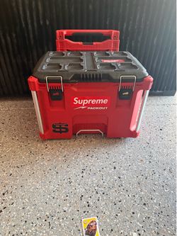 Milwaukee PACKOUT Rolling Tool Box