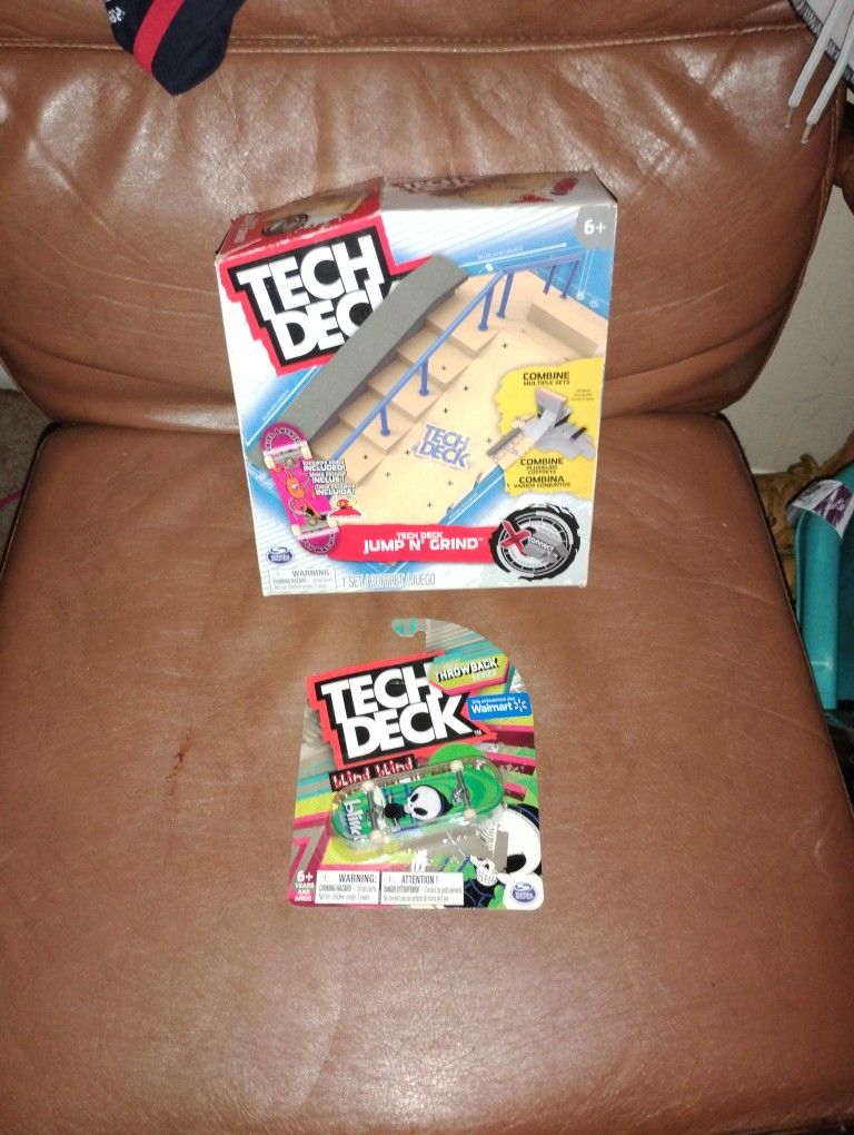 Tech Deck 3 Skateboards 1 Still In Case And Ramp Skatepark