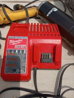 Milwaukee Dually Charger