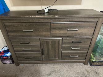 Brown dresser