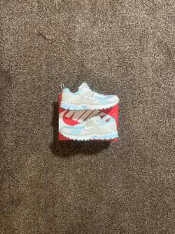 Nike Vomero 5 Sail Glacier Blue Size 5.5Y