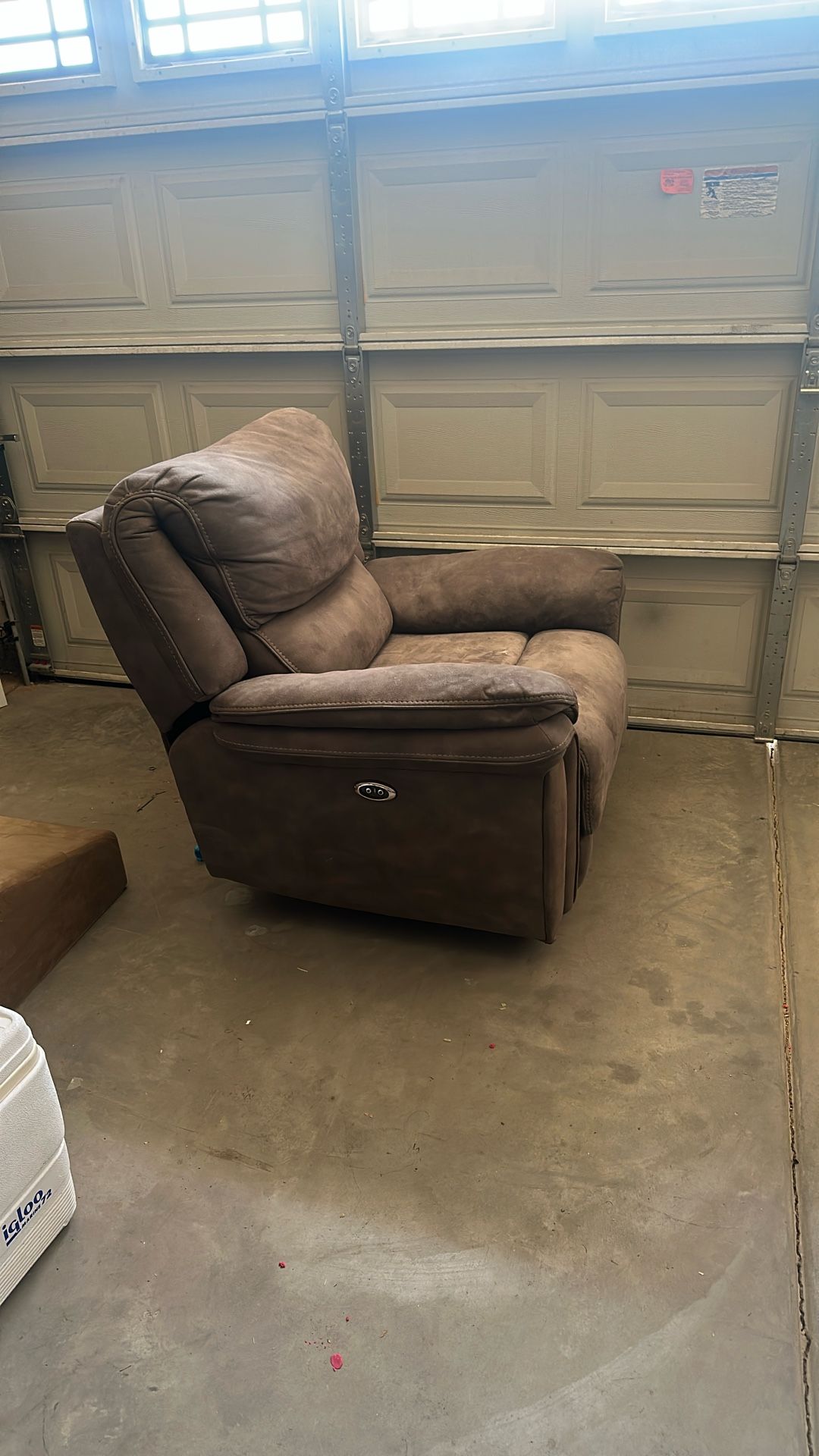 FREE COUCH