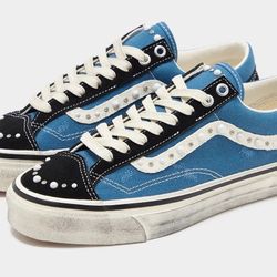 Vans pearlized navy size 10 DS