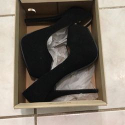 Beautiful Black High Heels 👠 