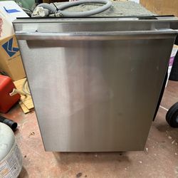 Fridgidaire Professional Stainless Steel Dishwasher