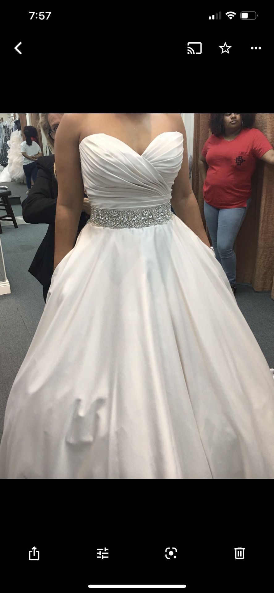 Wedding dresss Size 8 / Traje De novia