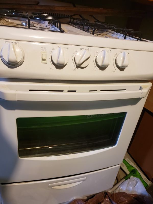 24 inch Hotpoint Gas Range. Never Used for Sale in Pittsburgh, PA OfferUp