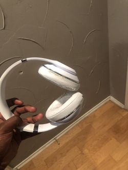 Beat Studio Wireless