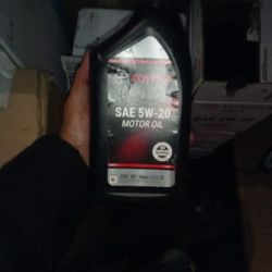 Toyota Motor Oil 6 Pack Quart 