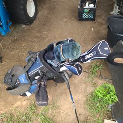 Set Of Golf Clubs 