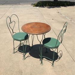 Rod Iron Ice Cream Parlor Chairs And Table