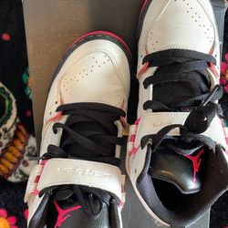 Youth size 5.5 Jordan